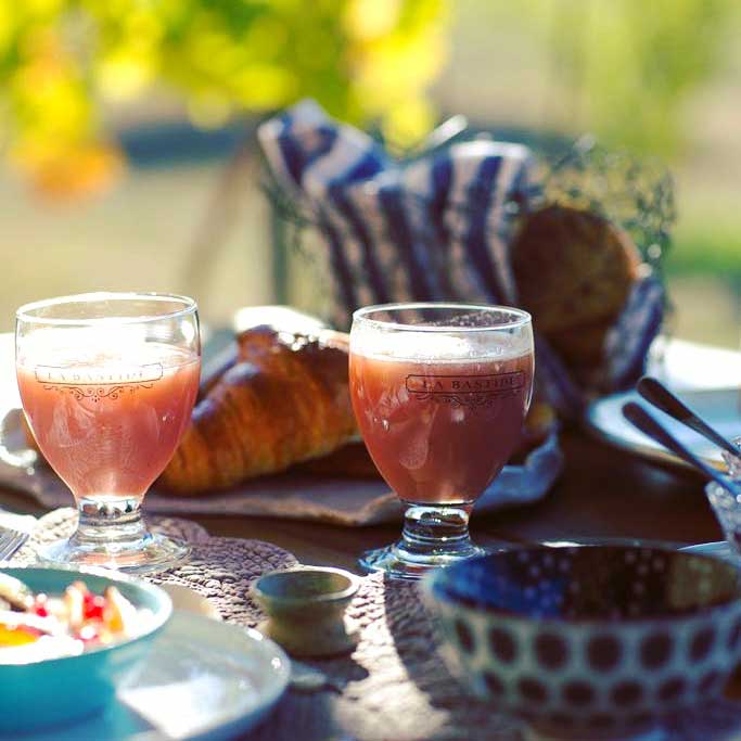 petit déjeuner à la Fontaine de Cérier